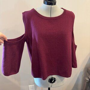 Burgundy Sea Bleu Cold Shoulder Short Sleeve Sweater - women's size large